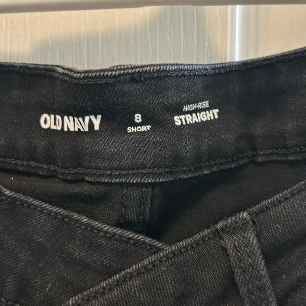 Black Old Navy high-rise jeans